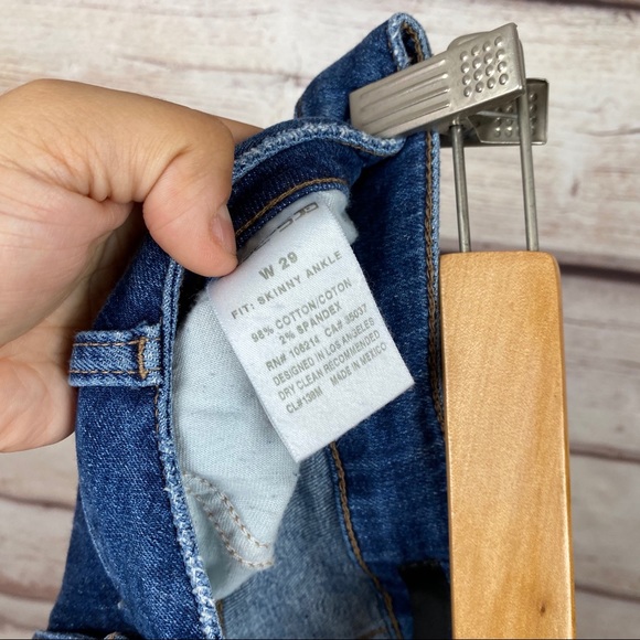 Joe’s Jeans distressed skinny ankle denim jeans